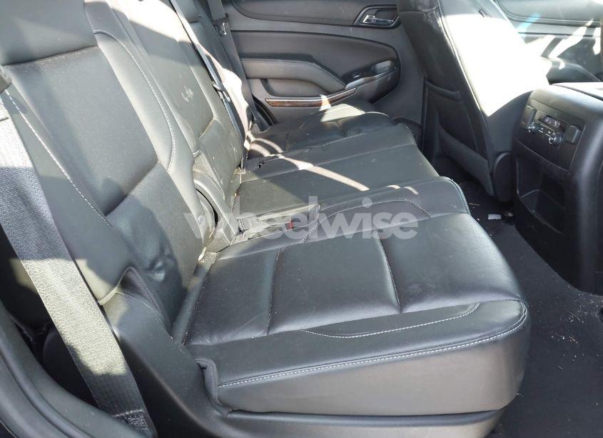 Photo 8 of 2019 Chevrolet Tahoe LT (VIN 1GNSKBKC7KR138999)