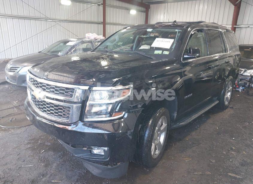 Photo 2 of 2020 Chevrolet Tahoe 4WD LT (VIN 1GNSKBKC7LR286118)