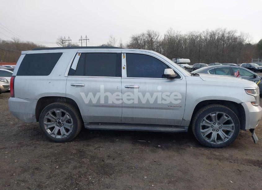Photo 13 of 2015 Chevrolet Tahoe LT (VIN 1GNSKBKC8FR648753)