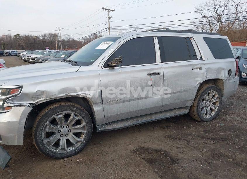 Photo 18 of 2015 Chevrolet Tahoe LT (VIN 1GNSKBKC8FR648753)