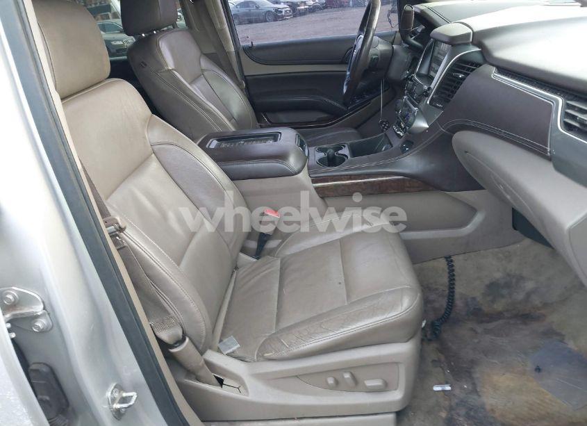 Photo 5 of 2015 Chevrolet Tahoe LT (VIN 1GNSKBKC8FR648753)