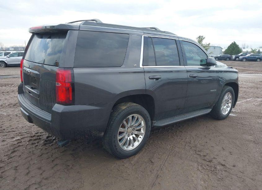 Photo 4 of 2016 Chevrolet Tahoe LT (VIN 1GNSKBKC8GR350639)