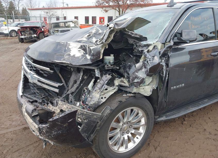 Photo 6 of 2016 Chevrolet Tahoe LT (VIN 1GNSKBKC8GR350639)