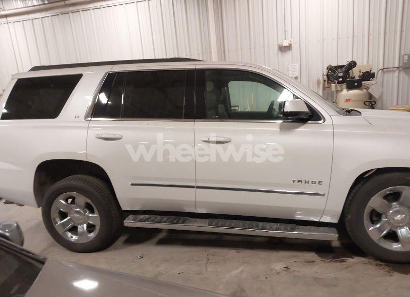 Photo 13 of 2016 Chevrolet Tahoe LT (VIN 1GNSKBKC8GR441054)