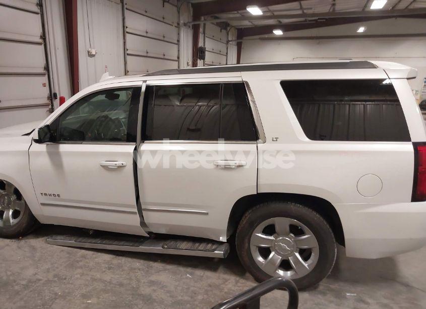 Photo 14 of 2016 Chevrolet Tahoe LT (VIN 1GNSKBKC8GR441054)