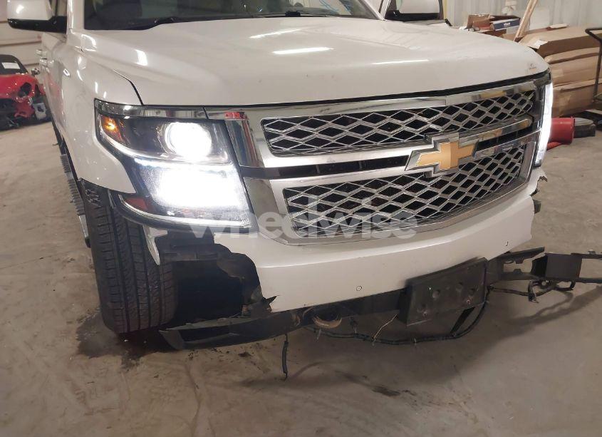 Photo 6 of 2016 Chevrolet Tahoe LT (VIN 1GNSKBKC8GR441054)