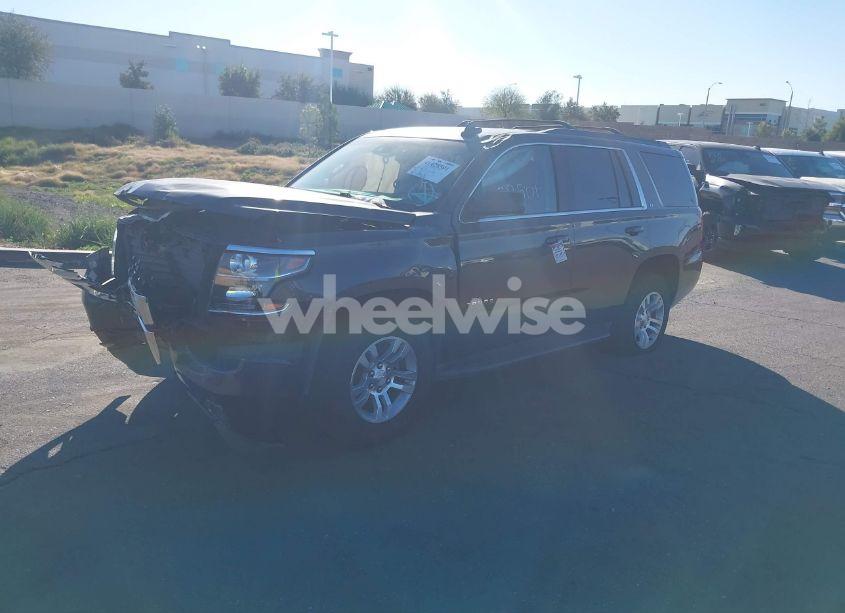 Photo 2 of 2018 Chevrolet Tahoe LT (VIN 1GNSKBKC8JR152537)