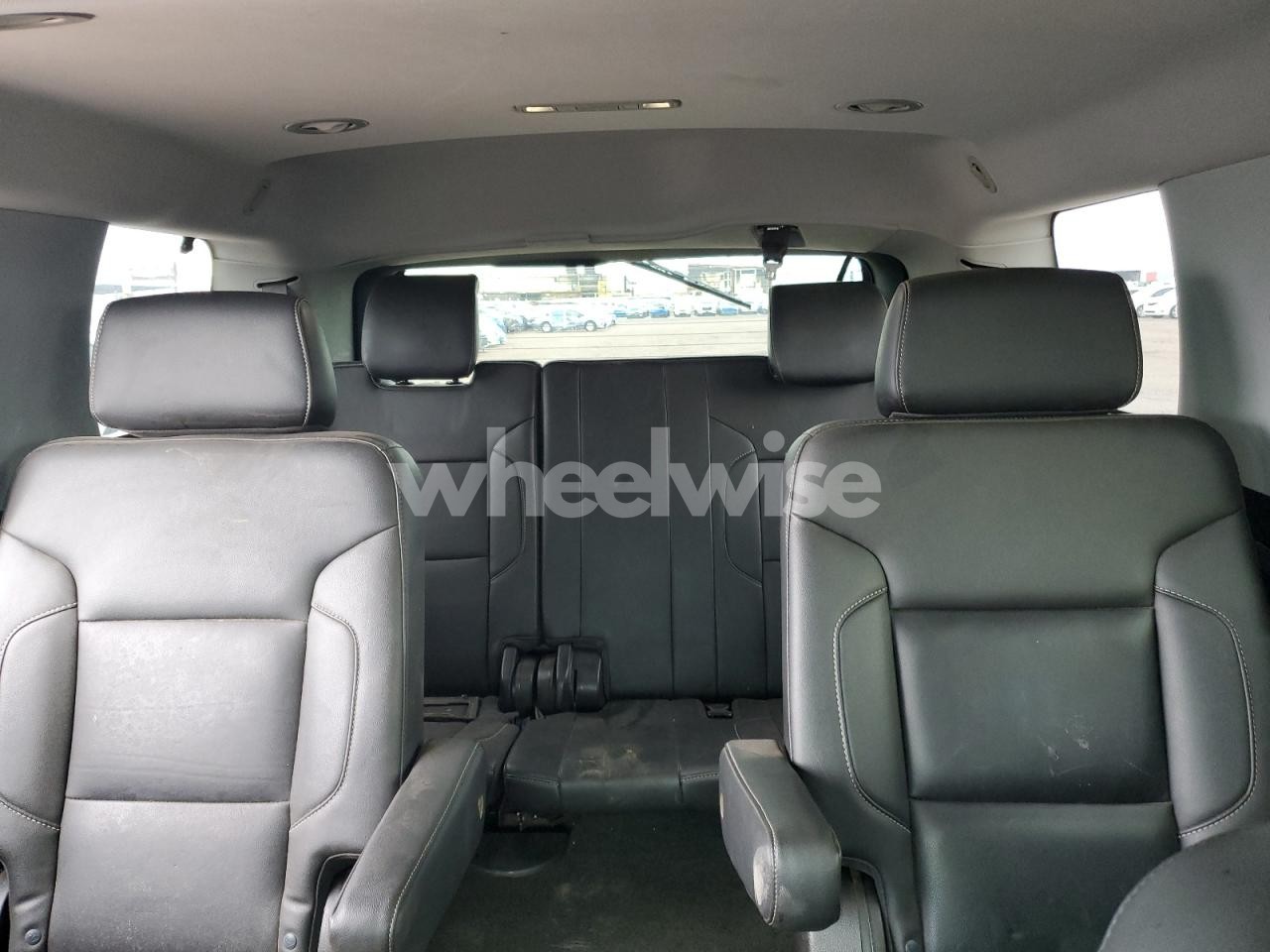 Photo 10 of 2018 CHEVROLET TAHOE K1500 LT (VIN 1GNSKBKC8JR364130)