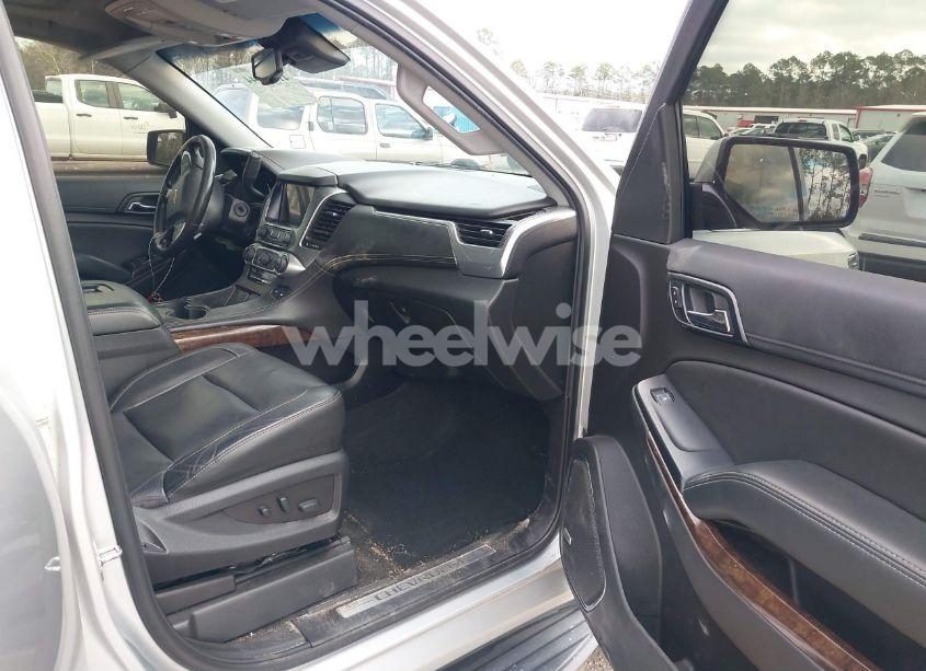 Photo 5 of 2018 Chevrolet Tahoe LT (VIN 1GNSKBKC8JR396978)