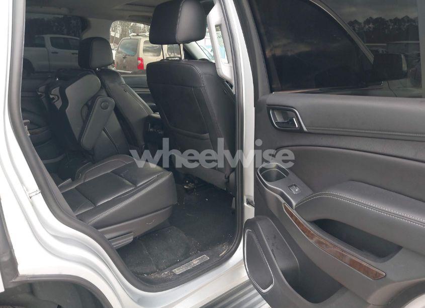 Photo 8 of 2018 Chevrolet Tahoe LT (VIN 1GNSKBKC8JR396978)