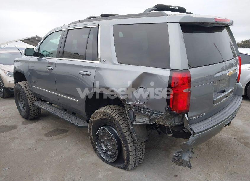 Photo 3 of 2019 Chevrolet Tahoe LT (VIN 1GNSKBKC8KR132516)
