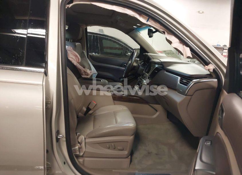 Photo 5 of 2015 Chevrolet Tahoe LT (VIN 1GNSKBKC9FR112801)