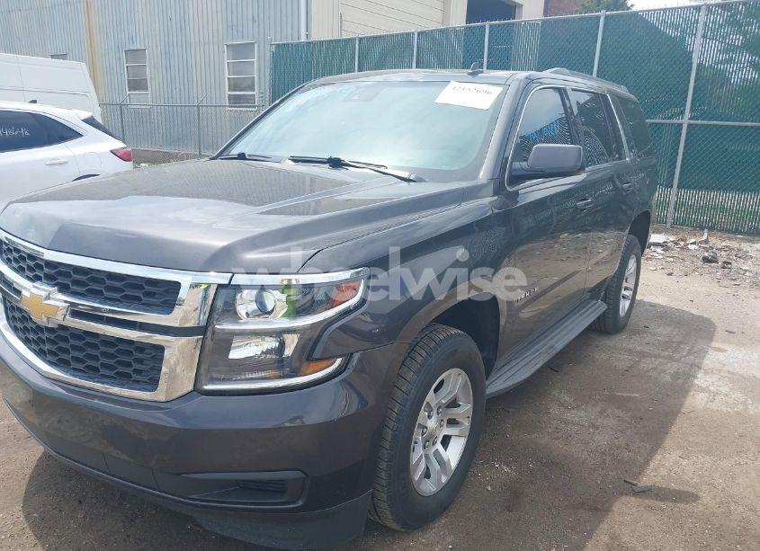 Photo 2 of 2015 Chevrolet Tahoe LT (VIN 1GNSKBKC9FR274220)