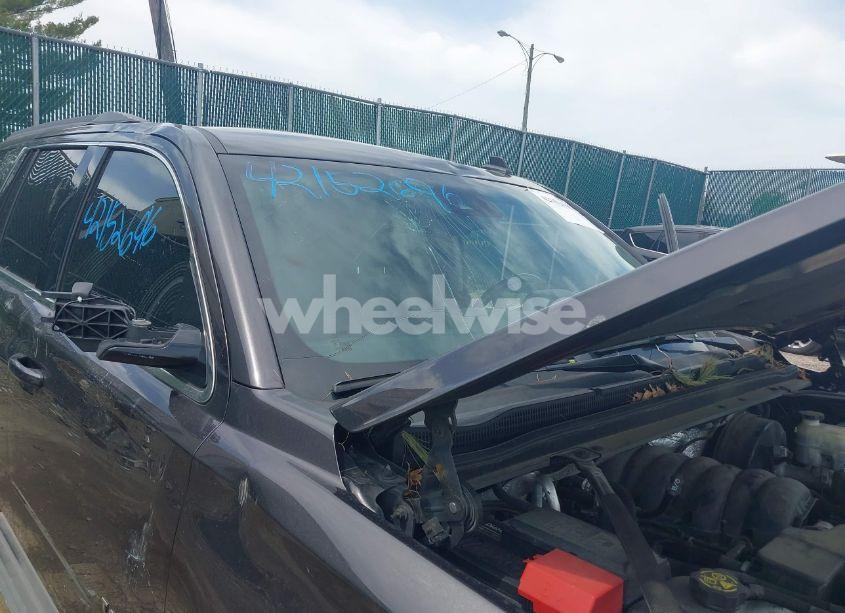 Photo 6 of 2015 Chevrolet Tahoe LT (VIN 1GNSKBKC9FR274220)