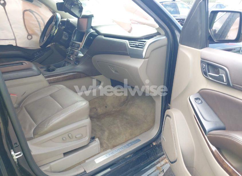 Photo 5 of 2015 Chevrolet Tahoe LT (VIN 1GNSKBKC9FR309662)