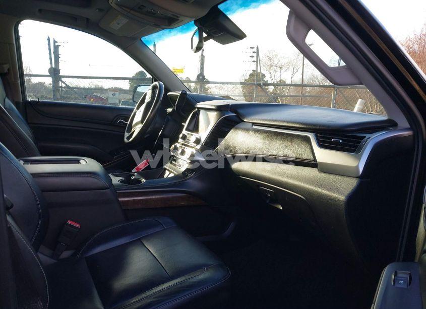 Photo 5 of 2015 Chevrolet Tahoe LT (VIN 1GNSKBKC9FR665934)