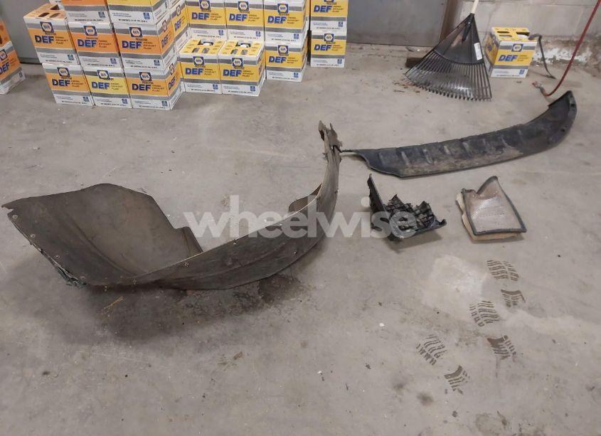 Photo 12 of 2016 Chevrolet Tahoe LT (VIN 1GNSKBKC9GR107597)