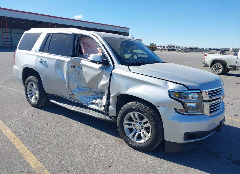 2016 Chevrolet Tahoe LT (VIN 1GNSKBKC9GR117255) main photo