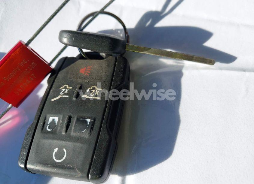 Photo 11 of 2016 Chevrolet Tahoe LT (VIN 1GNSKBKC9GR247777)