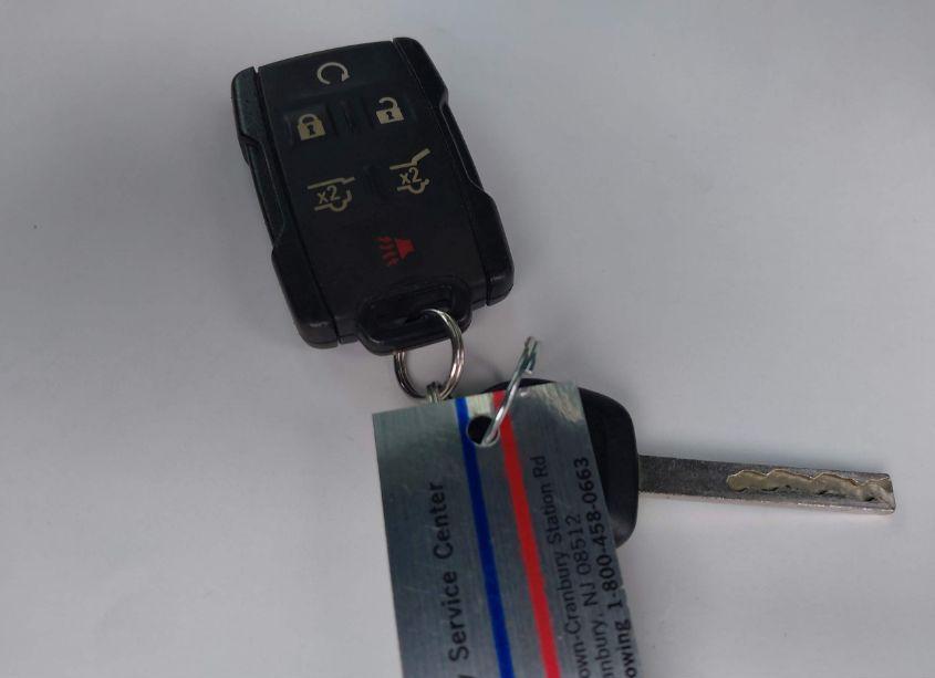 Photo 11 of 2017 Chevrolet Tahoe LT (VIN 1GNSKBKC9HR258456)