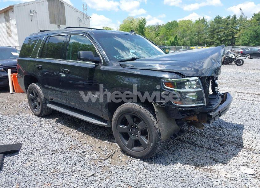 2017 Chevrolet Tahoe LT (VIN 1GNSKBKC9HR352109) main photo