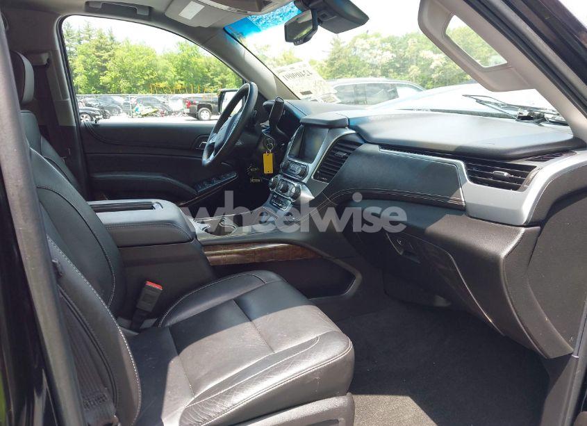 Photo 5 of 2017 Chevrolet Tahoe LT (VIN 1GNSKBKC9HR352109)