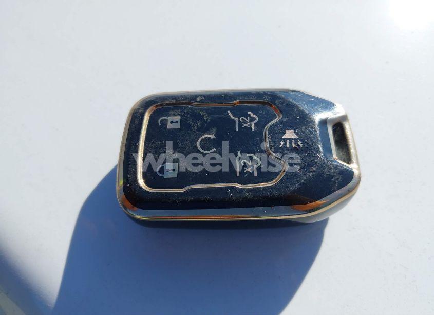 Photo 11 of 2017 Chevrolet Tahoe LT (VIN 1GNSKBKC9HR392755)