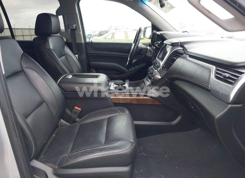 Photo 5 of 2019 Chevrolet Tahoe LT (VIN 1GNSKBKC9KR158798)