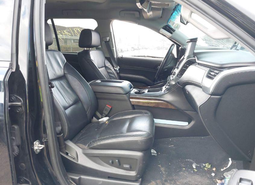 Photo 5 of 2019 Chevrolet Tahoe LT (VIN 1GNSKBKC9KR285096)