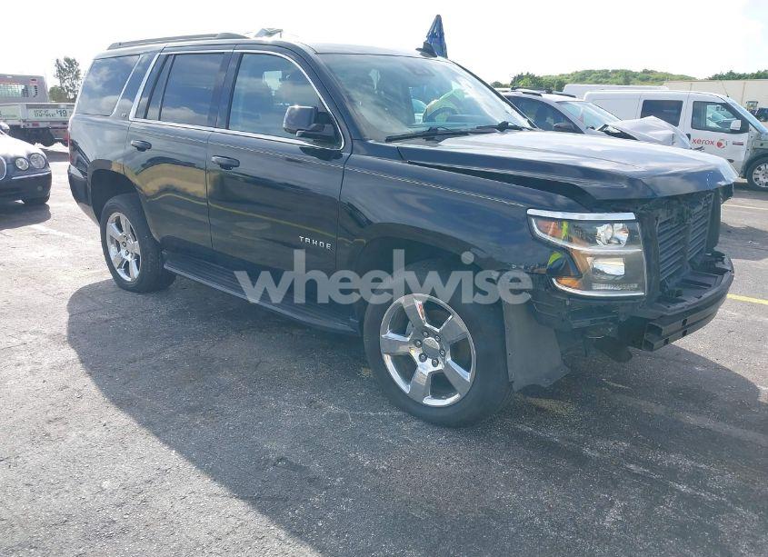 2019 Chevrolet Tahoe LT (VIN 1GNSKBKC9KR354255) main photo