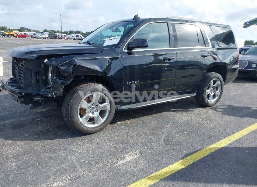 Photo 2 of 2019 Chevrolet Tahoe LT (VIN 1GNSKBKC9KR354255)