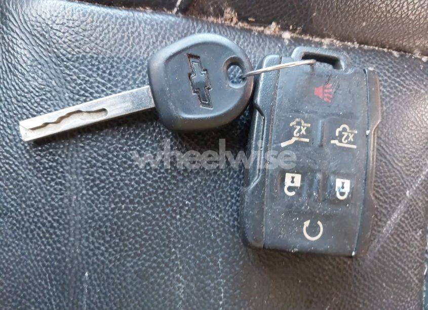 Photo 11 of 2020 Chevrolet Tahoe 4WD LT (VIN 1GNSKBKC9LR309818)