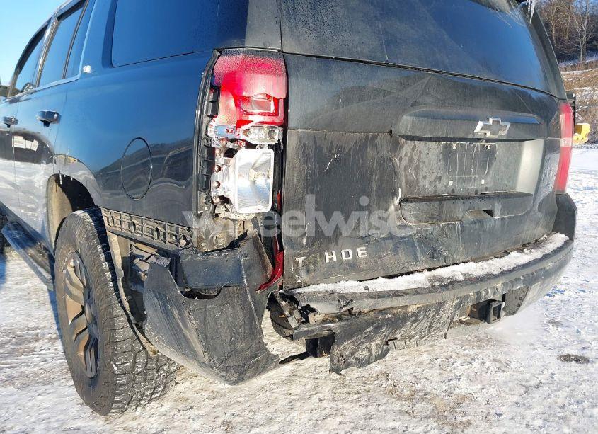 Photo 6 of 2015 Chevrolet Tahoe LT (VIN 1GNSKBKCXFR217301)
