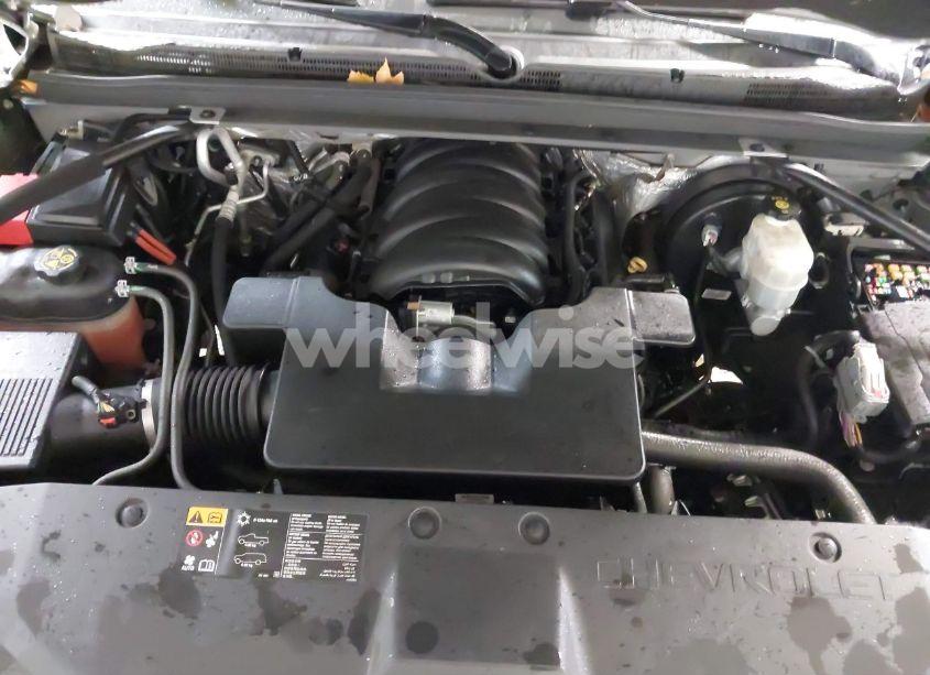 Photo 10 of 2016 Chevrolet Tahoe LT (VIN 1GNSKBKCXGR468692)