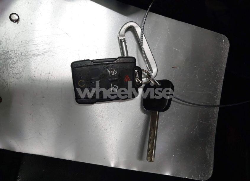 Photo 11 of 2016 Chevrolet Tahoe LT (VIN 1GNSKBKCXGR468692)