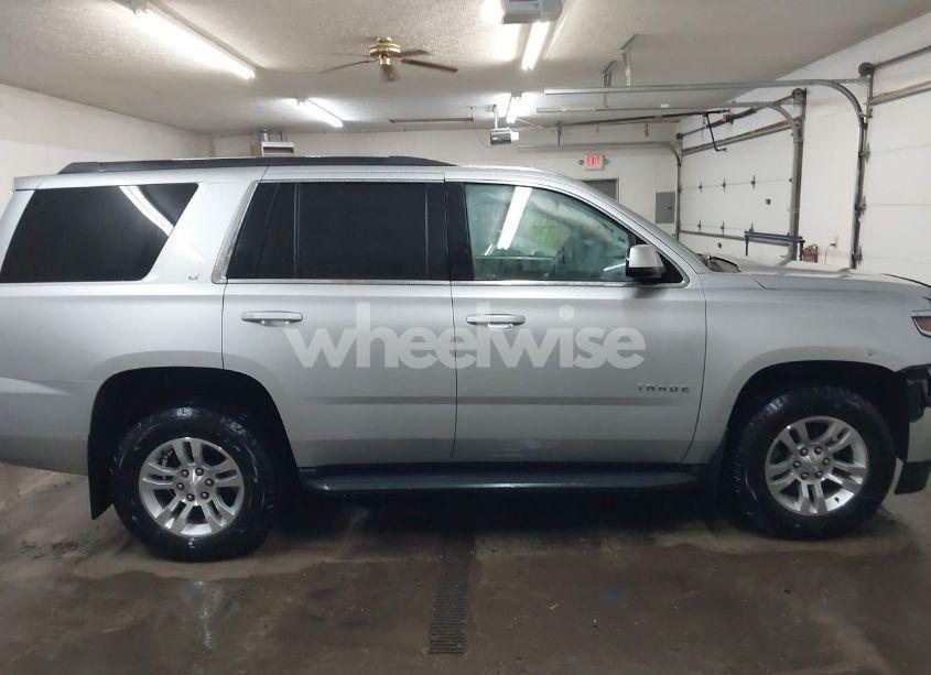 Photo 14 of 2016 Chevrolet Tahoe LT (VIN 1GNSKBKCXGR468692)