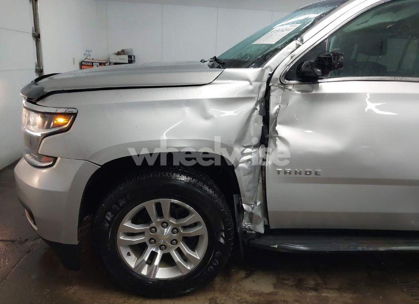 Photo 18 of 2016 Chevrolet Tahoe LT (VIN 1GNSKBKCXGR468692)