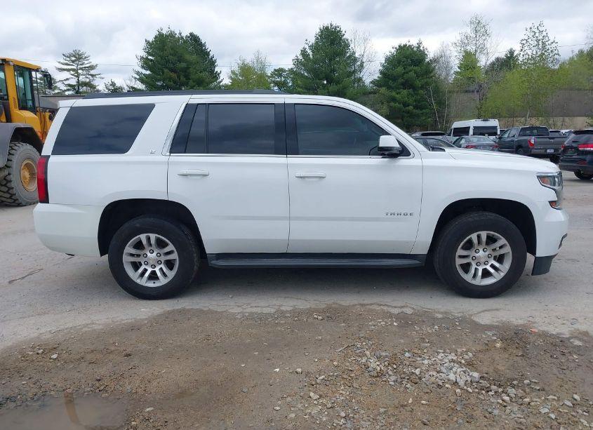Photo 13 of 2017 Chevrolet Tahoe LT (VIN 1GNSKBKCXHR124829)