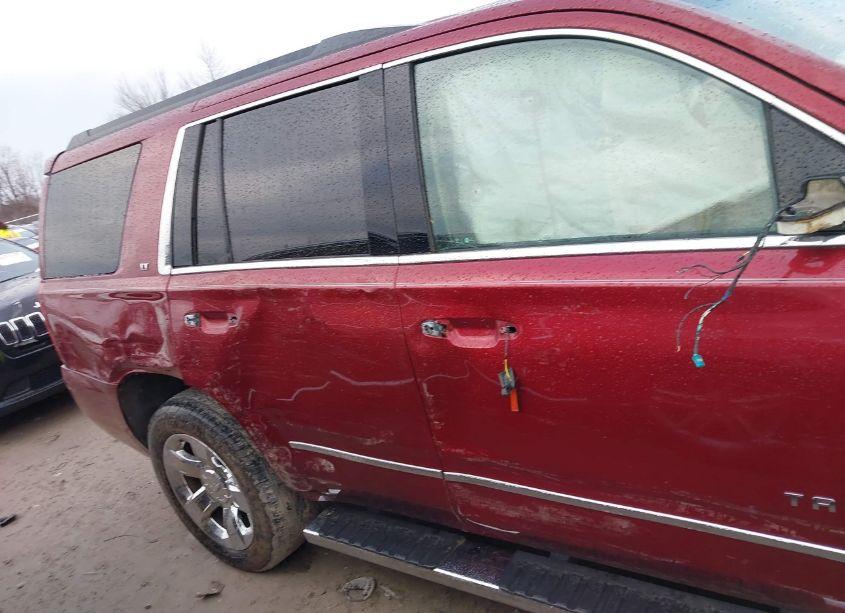 Photo 13 of 2017 Chevrolet Tahoe LT (VIN 1GNSKBKCXHR161704)