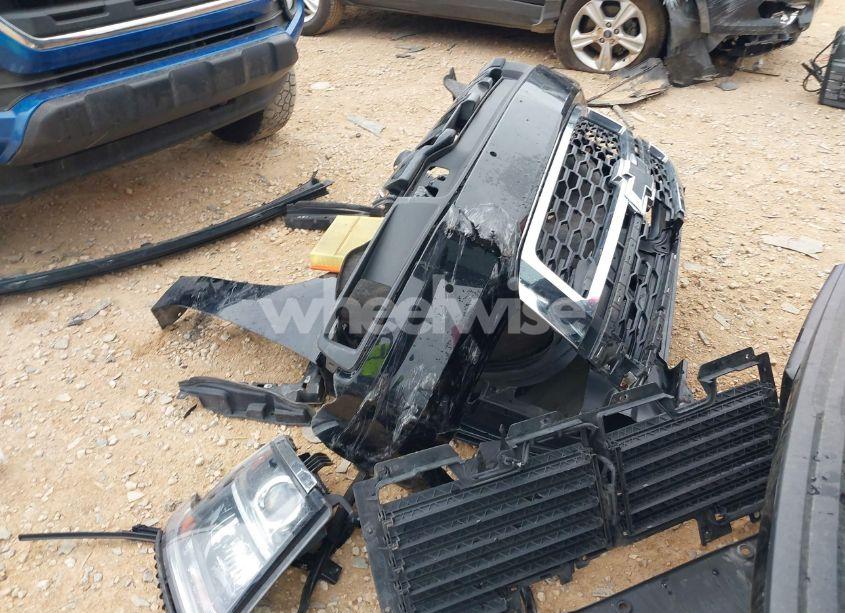 Photo 12 of 2017 Chevrolet Tahoe LT (VIN 1GNSKBKCXHR388181)