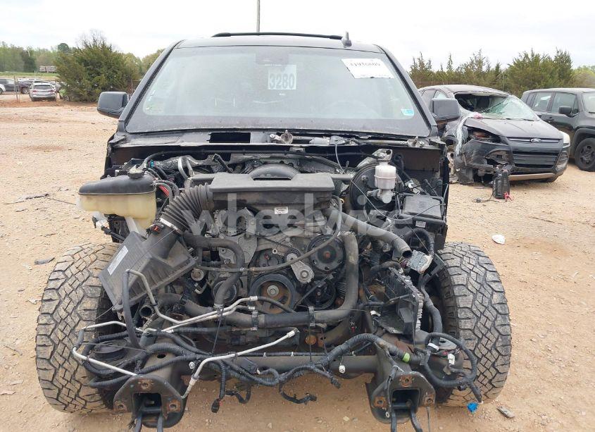 Photo 13 of 2017 Chevrolet Tahoe LT (VIN 1GNSKBKCXHR388181)