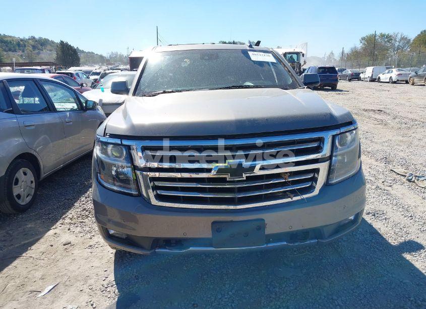 Photo 12 of 2017 Chevrolet Tahoe LT (VIN 1GNSKBKCXHR403780)