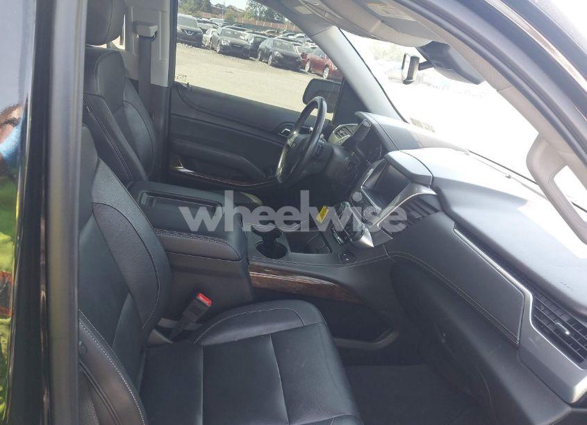 Photo 5 of 2020 Chevrolet Tahoe 4WD LT (VIN 1GNSKBKCXLR255963)