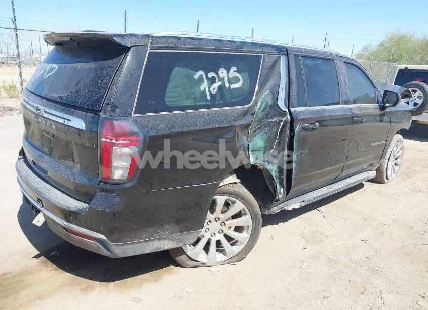 Photo 4 of 2023 Chevrolet Suburban 4WD LS (VIN 1GNSKBKD3PR198309)