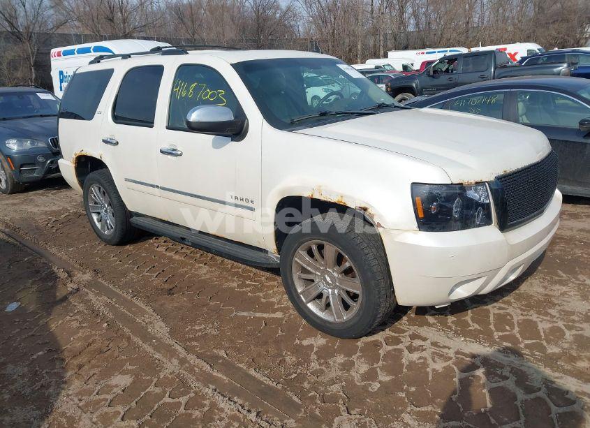 2011 Chevrolet Tahoe LTZ (VIN 1GNSKCE00BR119640) main photo
