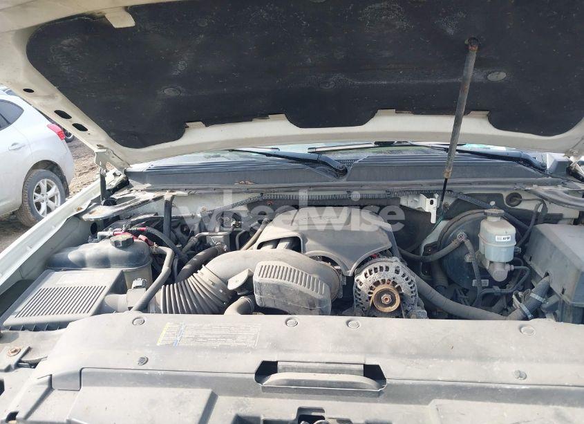 Photo 10 of 2011 Chevrolet Tahoe LTZ (VIN 1GNSKCE00BR119640)