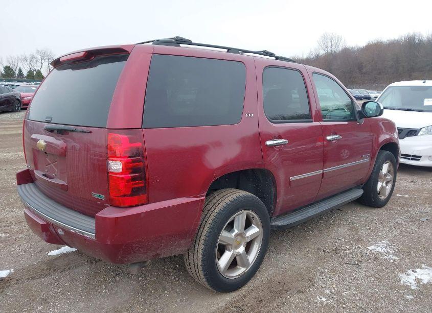 Photo 4 of 2011 Chevrolet Tahoe LTZ (VIN 1GNSKCE00BR129617)