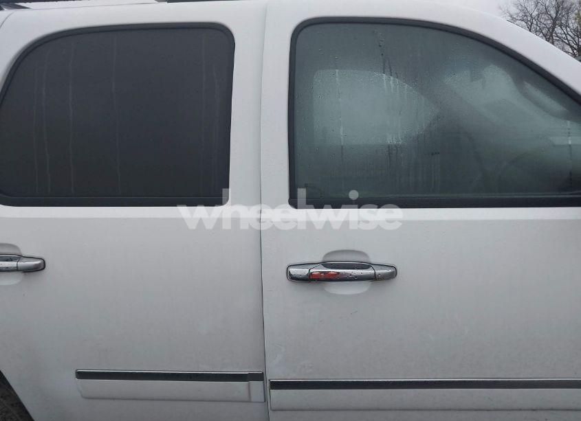 Photo 13 of 2011 Chevrolet Tahoe LTZ (VIN 1GNSKCE00BR172046)