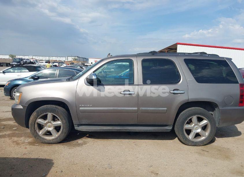 Photo 15 of 2011 Chevrolet Tahoe LTZ (VIN 1GNSKCE00BR173777)