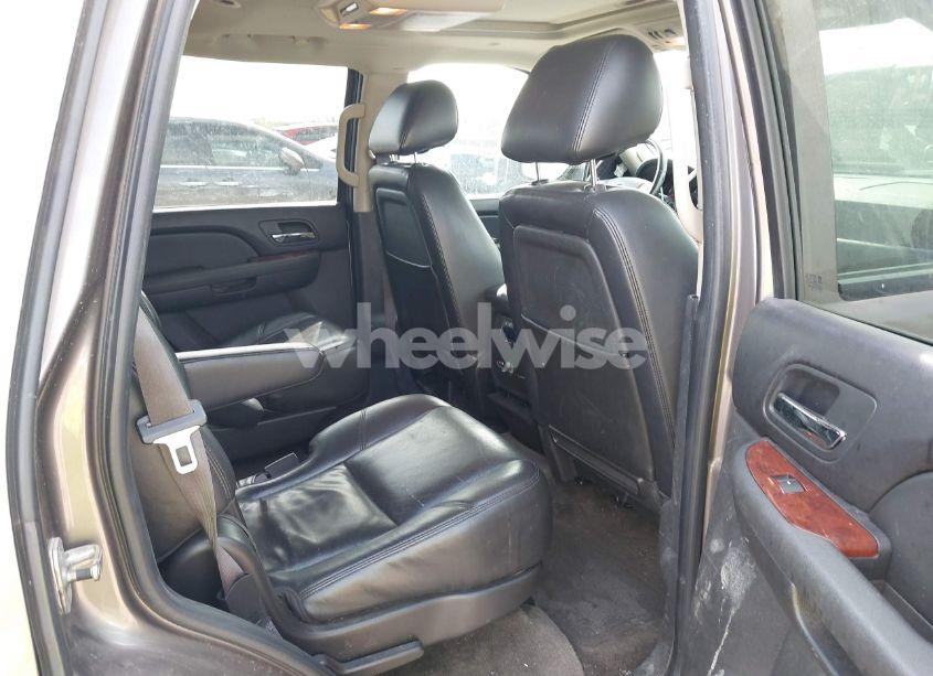 Photo 8 of 2011 Chevrolet Tahoe LTZ (VIN 1GNSKCE00BR173777)